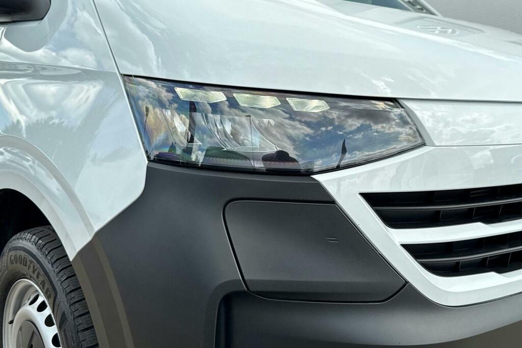 Volkswagen E-Transporter 160Kw 65Kwh Commerce Pro Kombi Van Grey #26