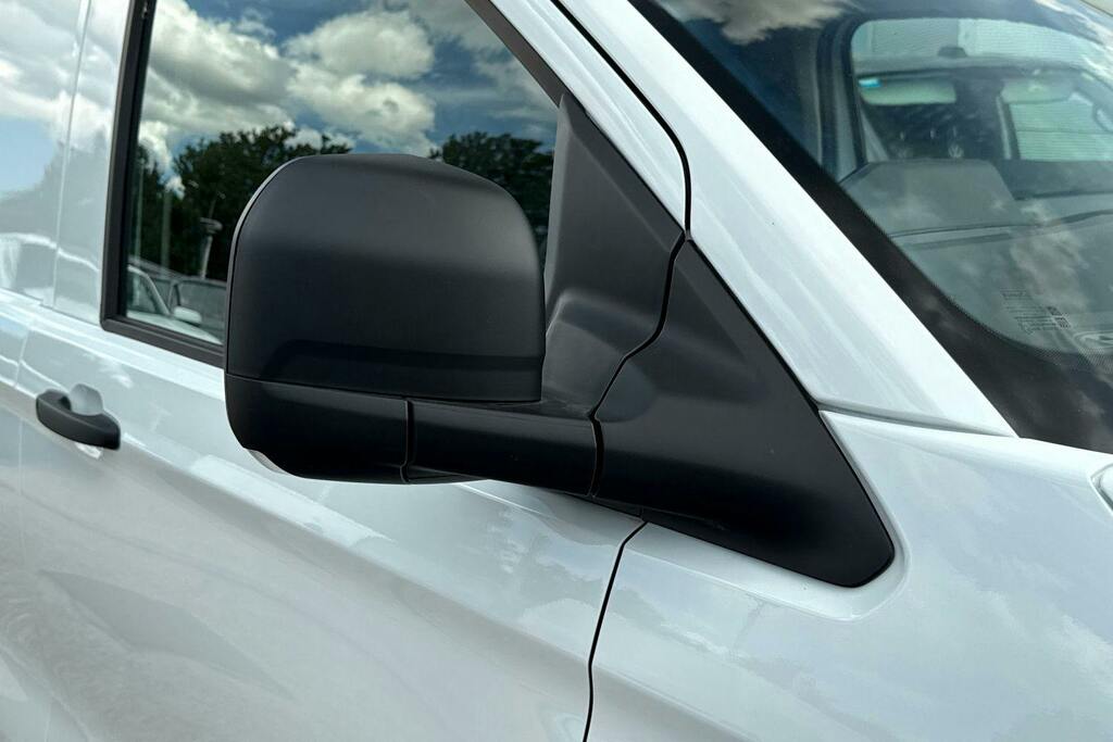 Volkswagen E-Transporter 160Kw 65Kwh Commerce Pro Kombi Van Grey #27