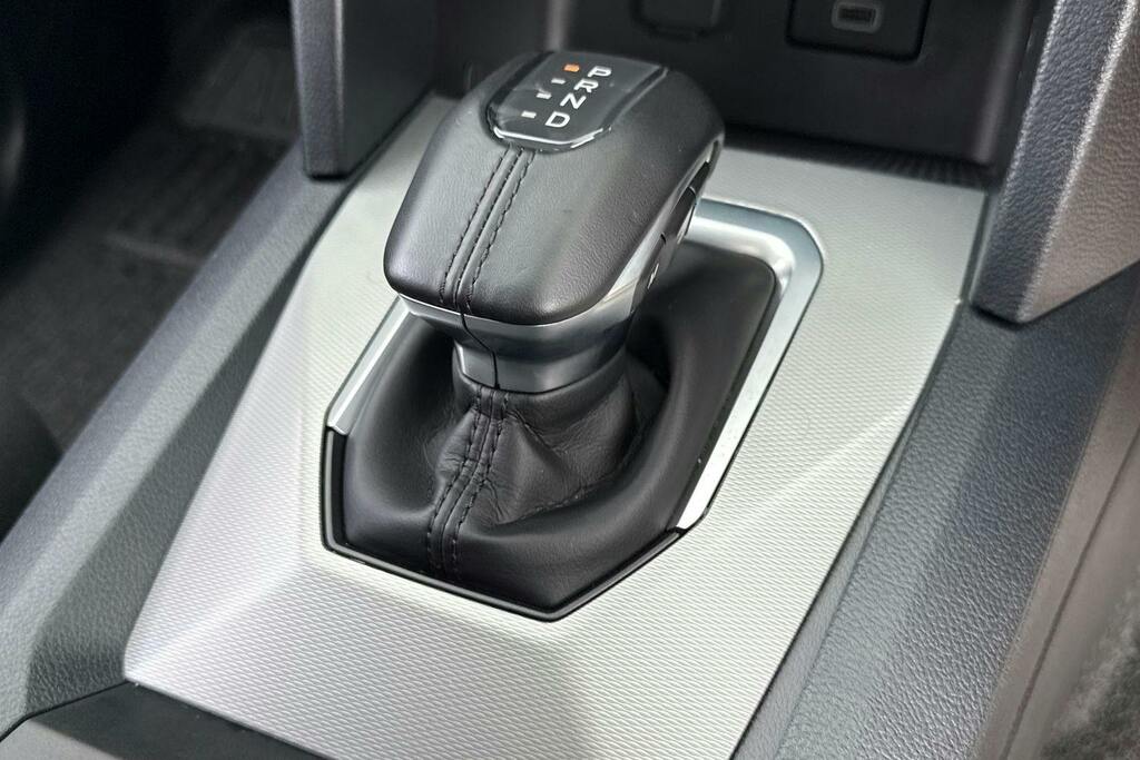 Volkswagen Amarok 2025 25 2025 Black #25