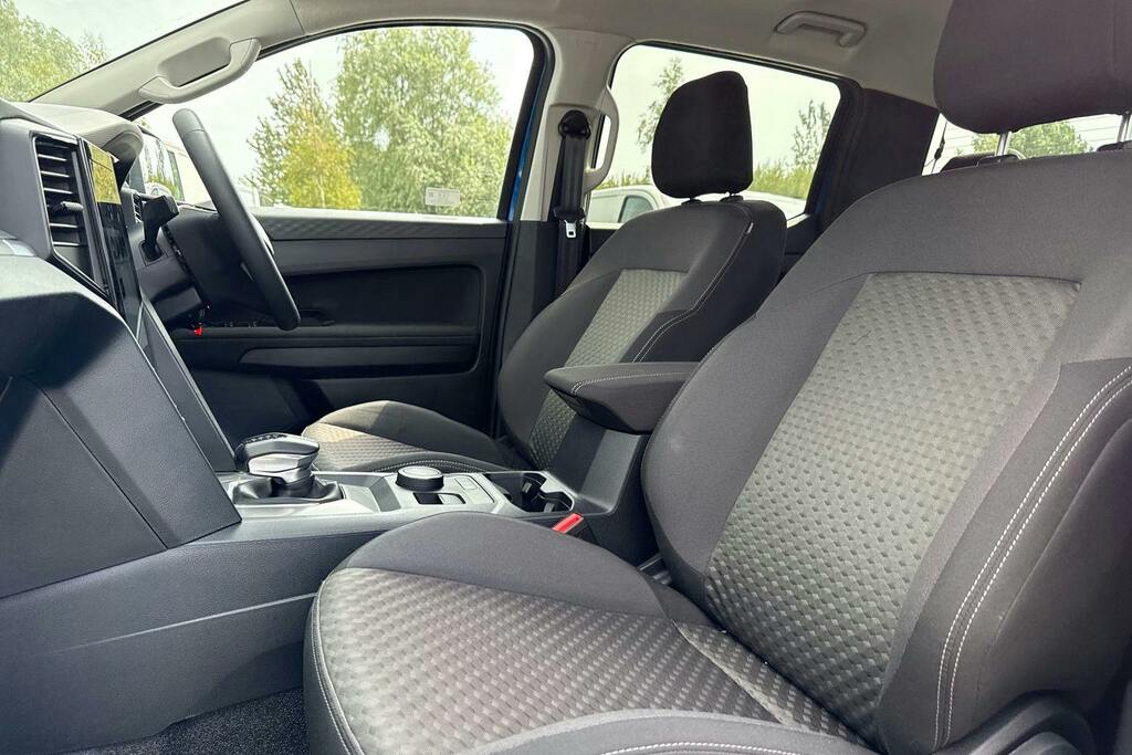 Volkswagen Amarok 2025 25 2025 Black #9
