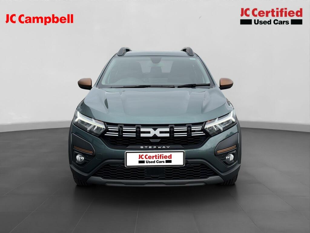 Dacia Sandero Stepway 1.0 Tce Extreme Hatchback Green #2