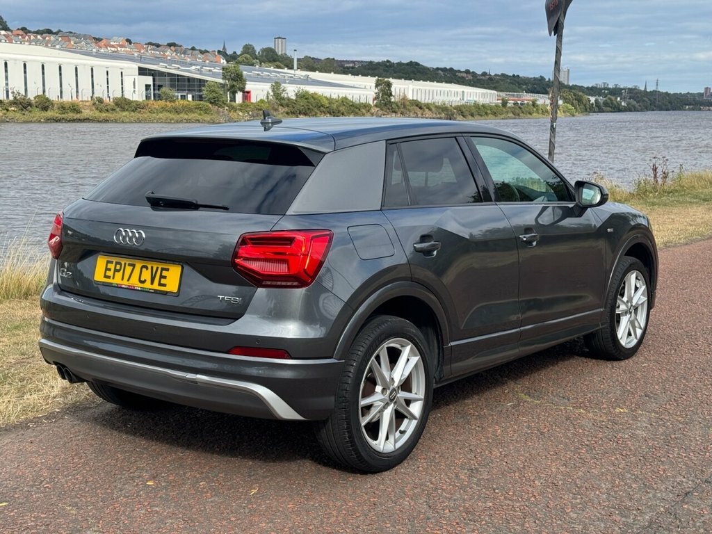 Audi Q2 Suv Grey #5