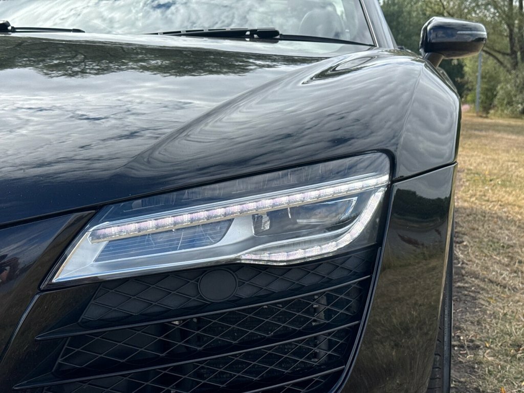 Audi R8 Convertible Black #3