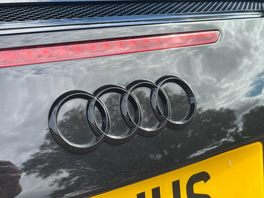 Audi R8 Coup- 5.2 Fsi Quattro 525 Ps S Tronic #11