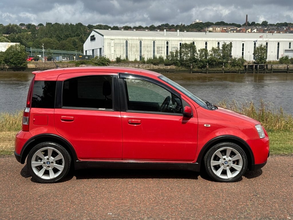 Fiat Panda Hatchback Red #6
