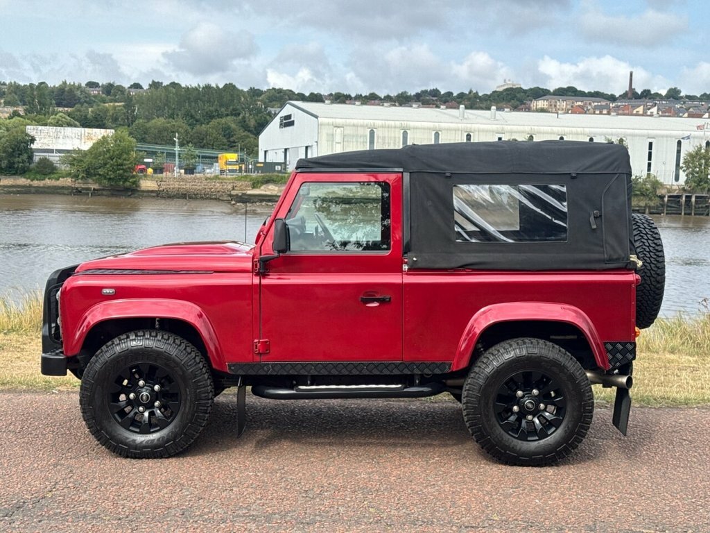 Land Rover Defender 90 Defender 90 Xs Td Red #30