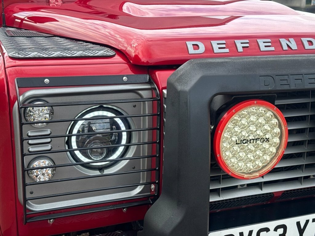 Land Rover Defender 90 2.2L Xs Red #4