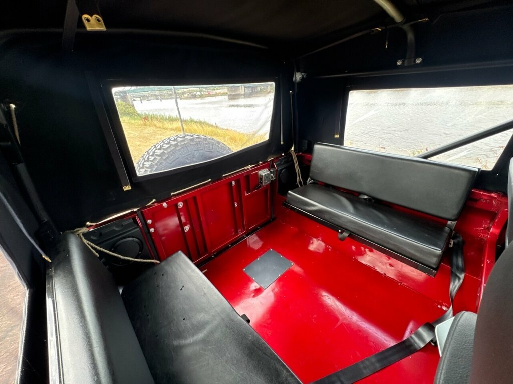 Land Rover Defender 90 Defender 90 Xs Td Red #16