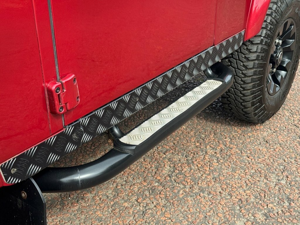 Land Rover Defender 90 Defender 90 Xs Td Red #33