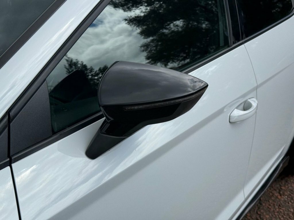 Seat Leon 1.0 Tsi Ecomotive Se Technology St Dsg White #41