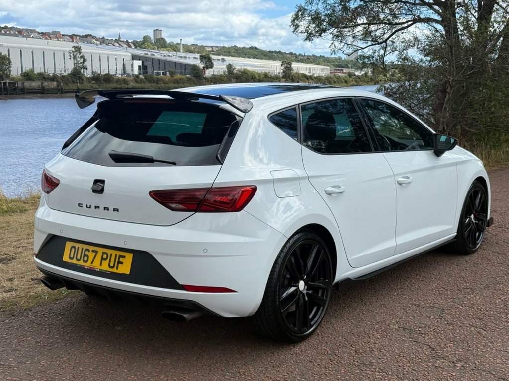 Seat Leon 2L Cupra 300 White #4