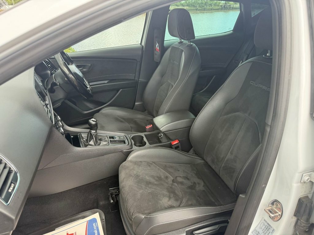 Seat Leon 1.0 Tsi Ecomotive Se Technology St Dsg White #39
