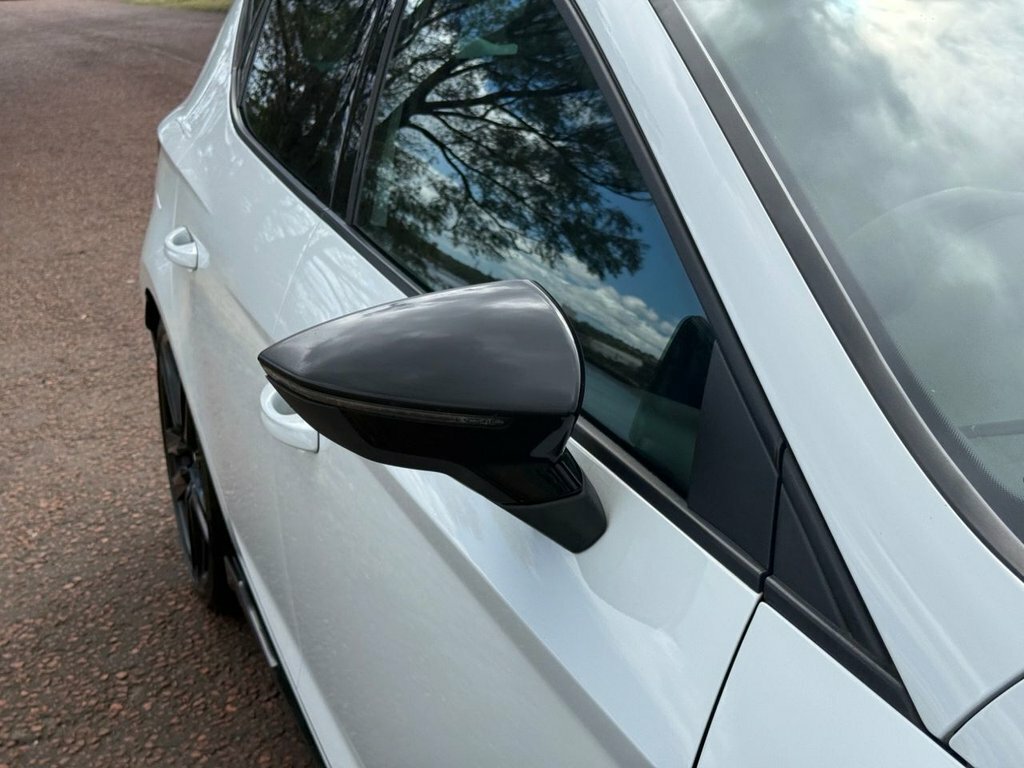 Seat Leon 1.0 Tsi Ecomotive Se Technology St Dsg White #42