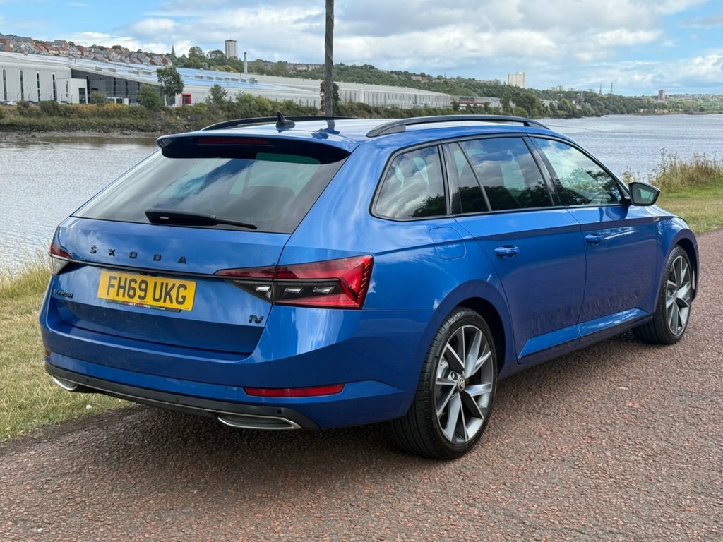 Skoda Superb 1.4L Sportline Plus Blue #4