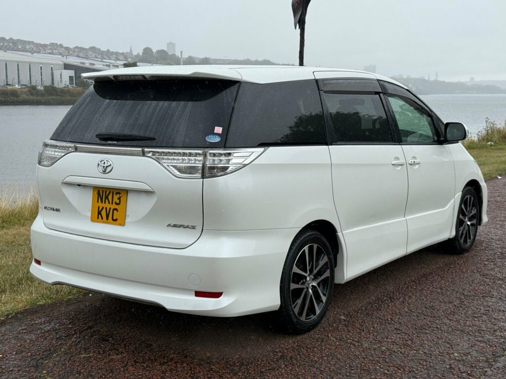 Toyota Previa Estate White #4