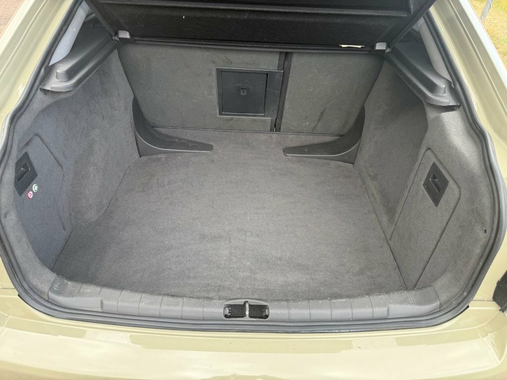 Vauxhall Vectra 1.8 Vvt Life Estate Silver #11