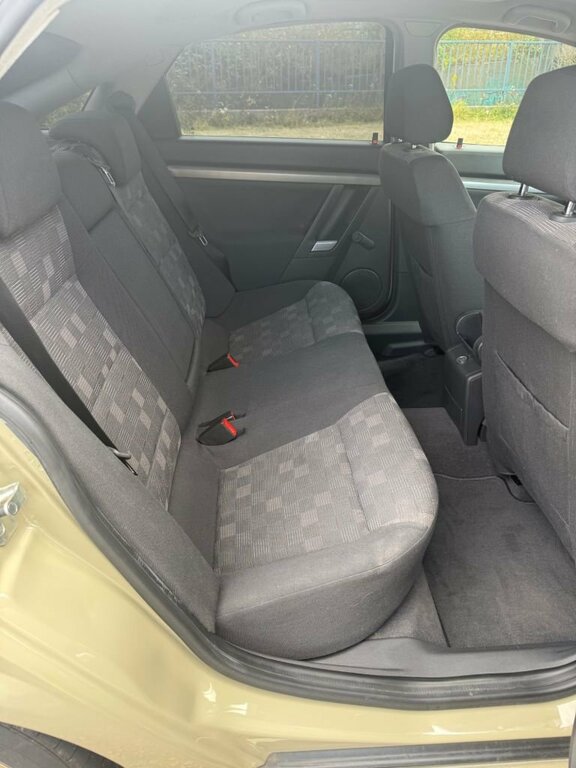 Vauxhall Vectra 1.8 Vvt Life Estate Silver #13