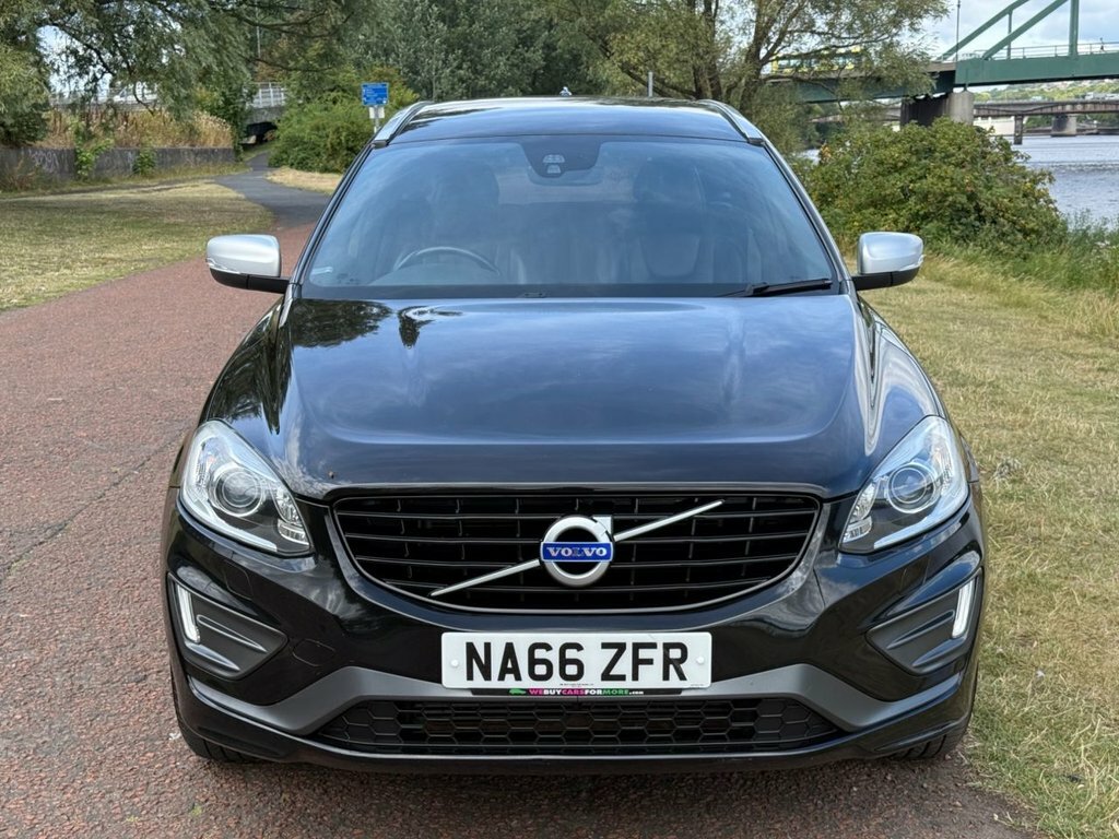 Volvo XC60 Suv Black #2