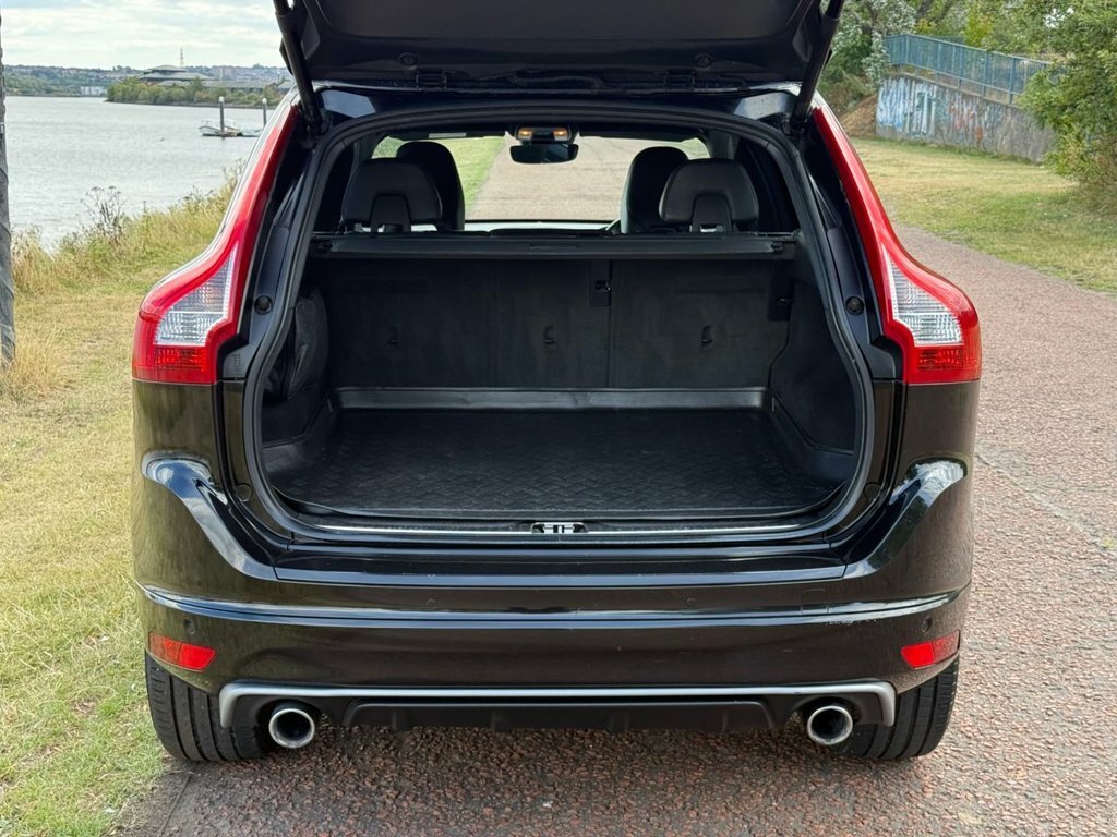 Volvo XC60 Suv Black #6