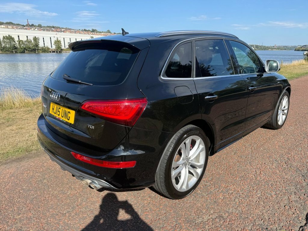 Audi SQ5 Suv Black #3