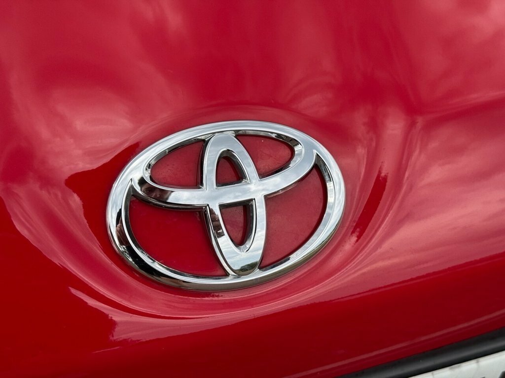Toyota GT86 Coupe Red #4