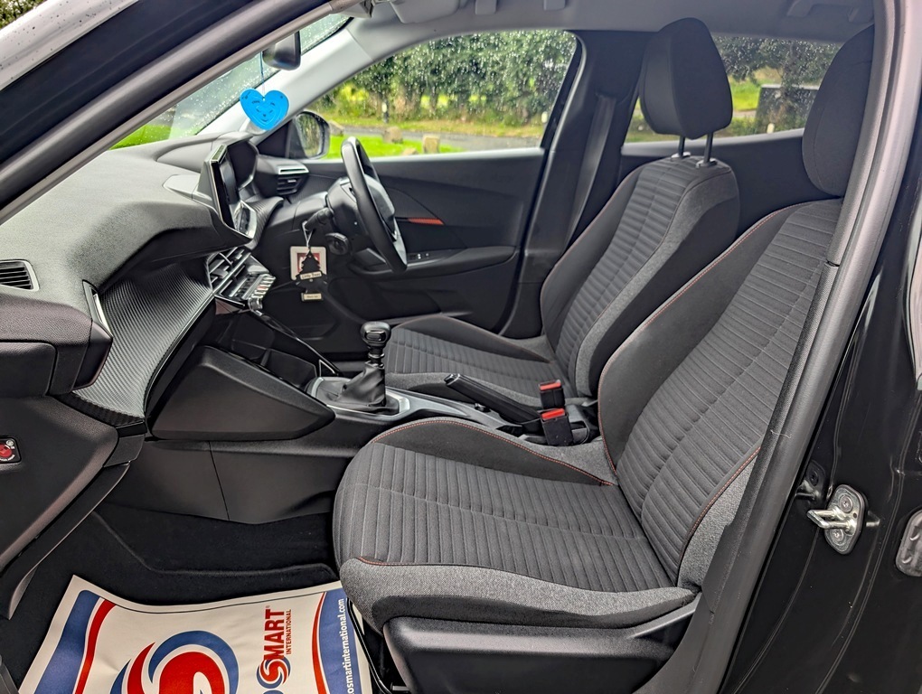 Peugeot 2008 2008 Allure Premium Puretech Ss White #15