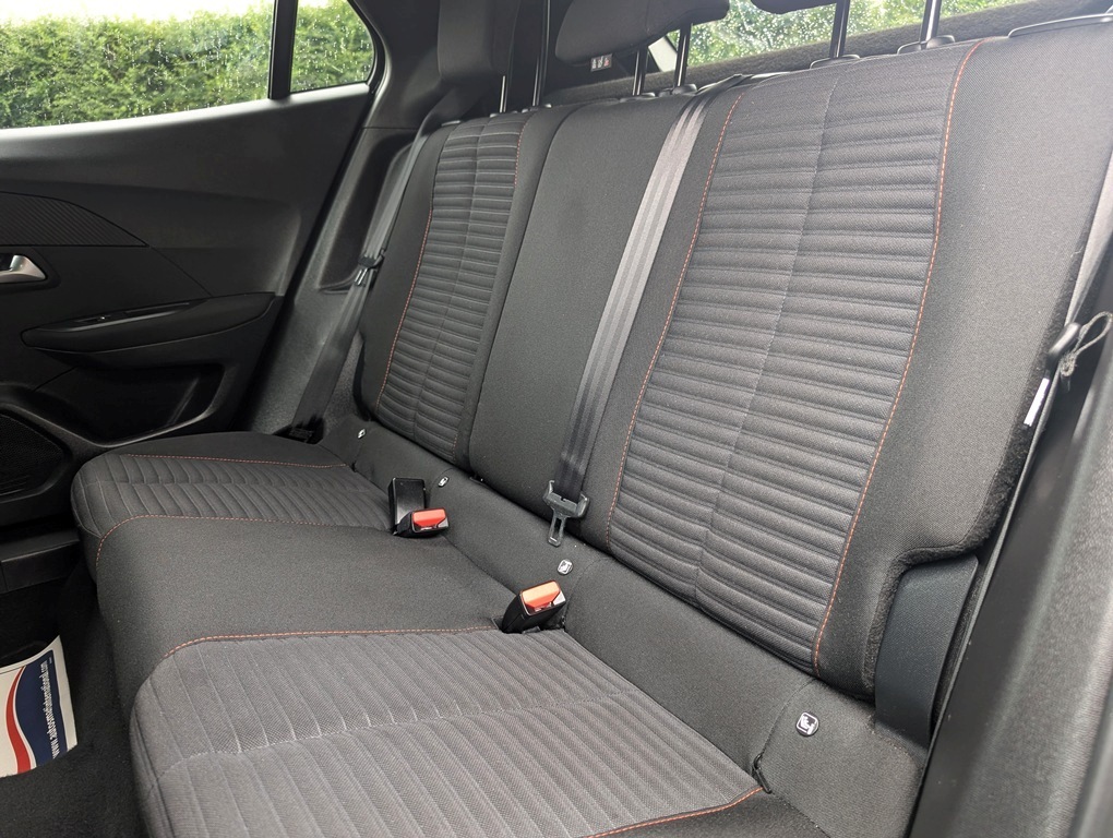 Peugeot 2008 2008 Allure Premium Puretech Ss White #13