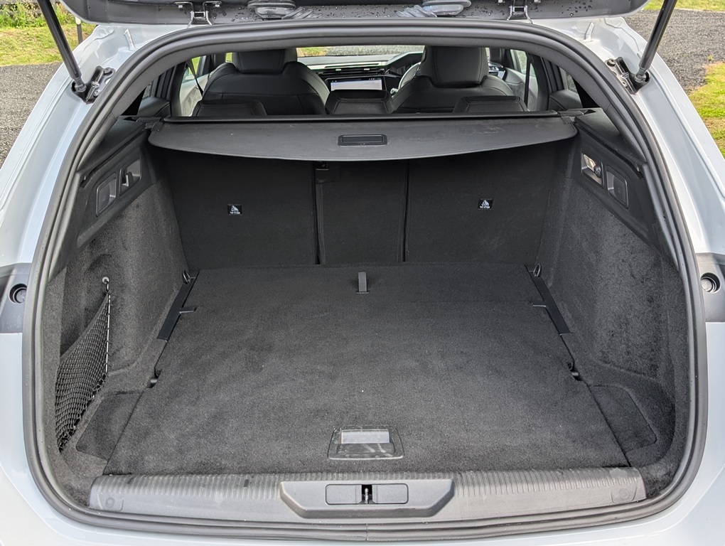 Peugeot 308 SW 1.2 136Hp Gt Mhev White #6