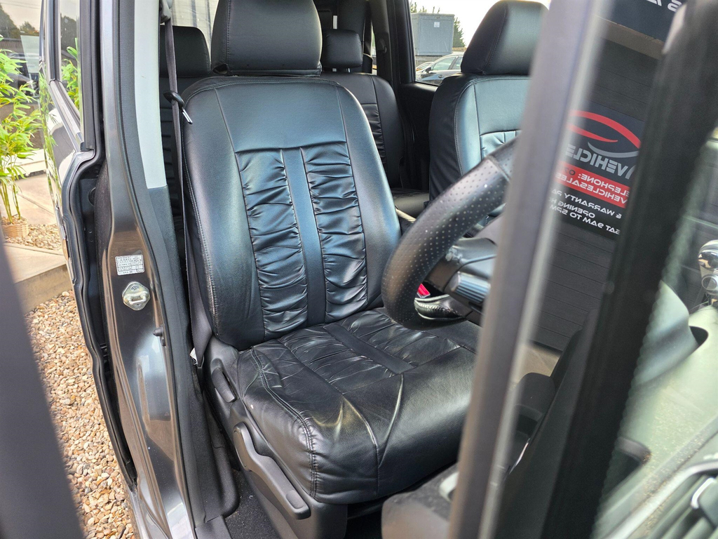 Honda StepWagon Import 5-Door Silver #15