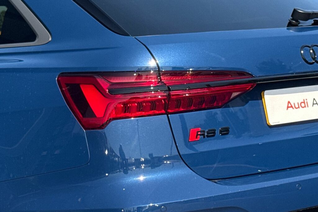 Audi RS6 Avant Rs 6 Tfsi Qtro Perform Carbon Vorsp Tiptronic Black #50