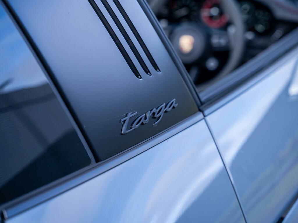 Porsche 911 992 4S Targa Euro 6 Green #28