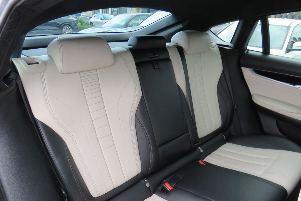 BMW X6 X6 Xdrive 30D M Sport White #19