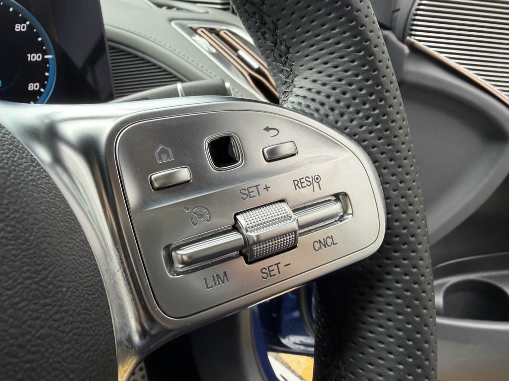 Mercedes-Benz EQC Eqc 400 Amg Line Grey #28