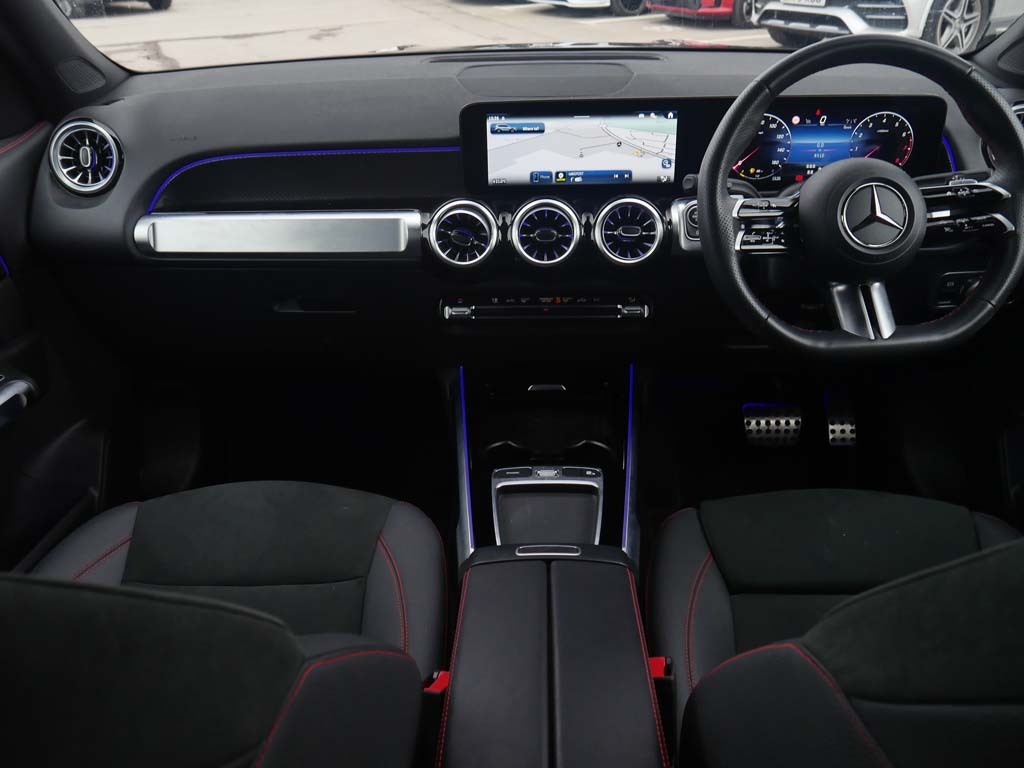 Mercedes-Benz GLB Class Glb 200 Sport Executive 7G-tronic Black #5