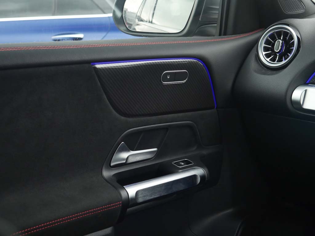 Mercedes-Benz GLB Class Glb 200 Sport Executive 7G-tronic Black #43