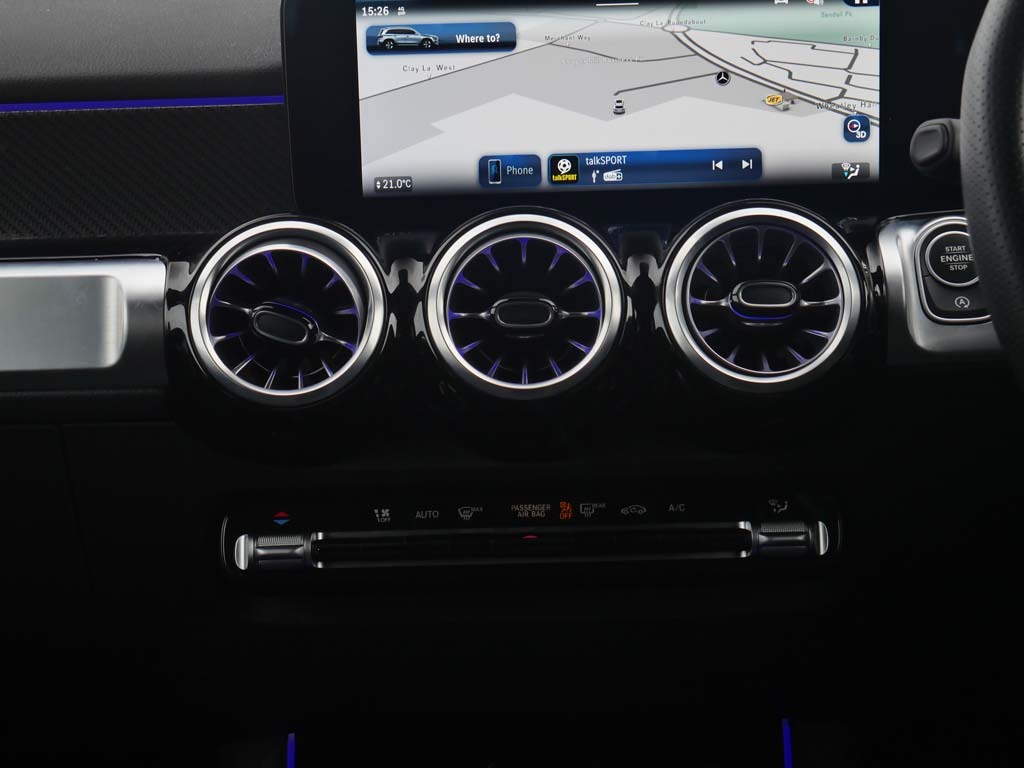 Mercedes-Benz GLB Class Glb 200 Sport Executive 7G-tronic Black #44