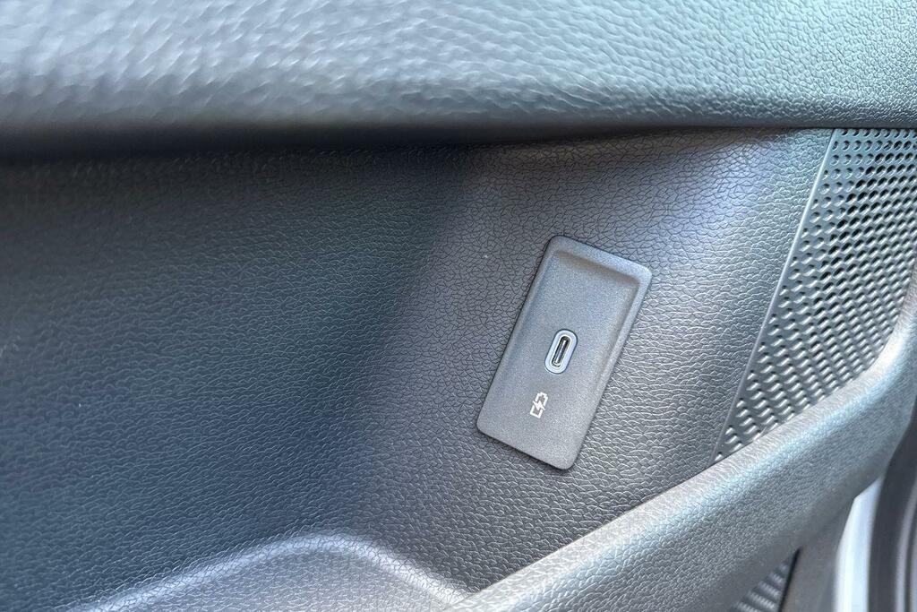 Volkswagen ID.Buzz 210Kw Style Pro 86Kwh Lwb 6 Seat Blue #29
