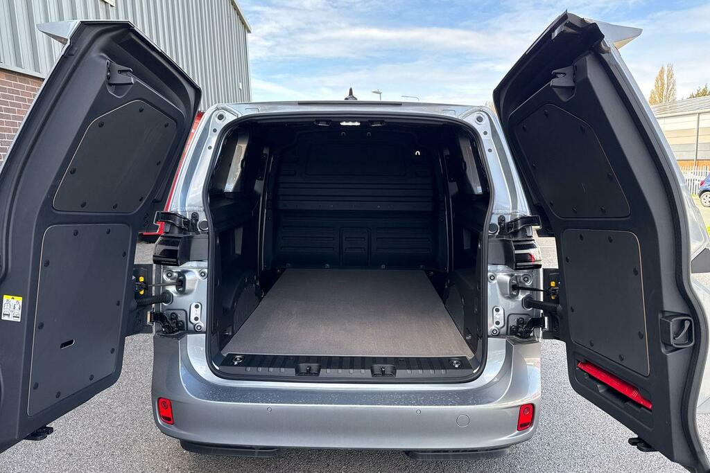 Volkswagen ID.Buzz 210Kw Style Pro 86Kwh Lwb 6 Seat Blue #12