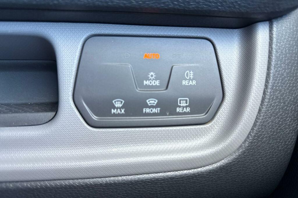 Volkswagen ID.Buzz 210Kw Style Pro 86Kwh Lwb 6 Seat Blue #34