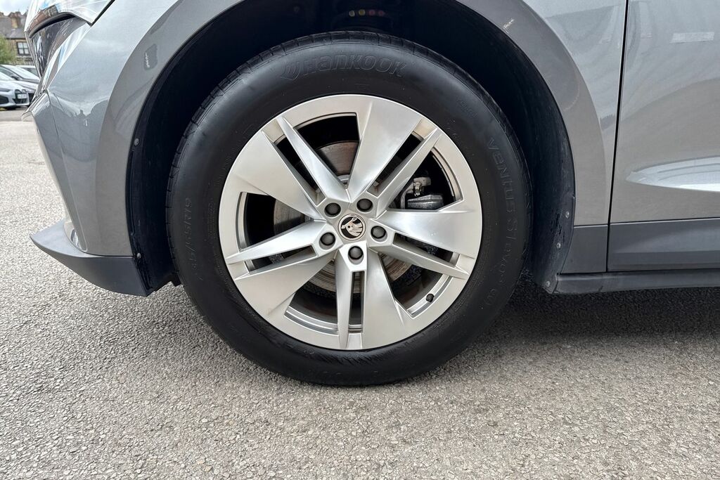 Skoda ENYAQ Coup Iv E 204Ps 80 Sportline Plus Red #26