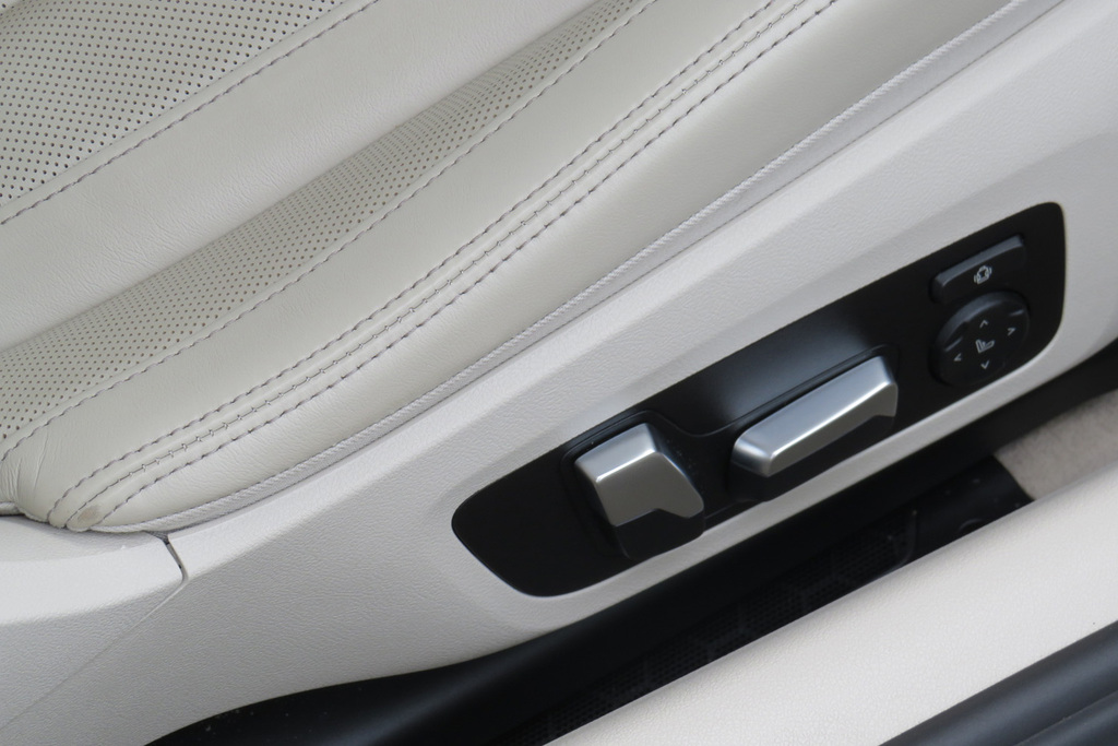 BMW 8 Series Gran Coupe 840I M Sport Black #25