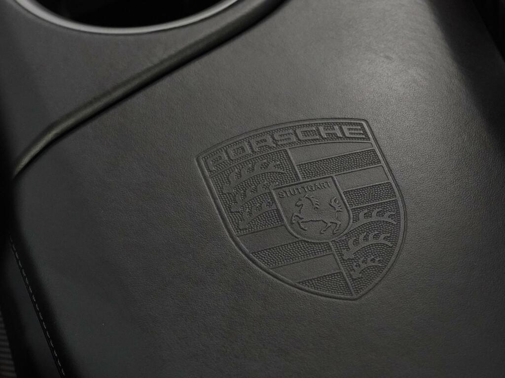 Porsche Taycan 79.2Kwh Saloon Grey #19
