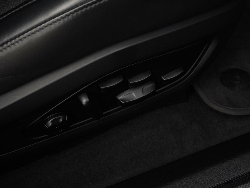 Porsche Taycan 79.2Kwh Saloon Grey #39