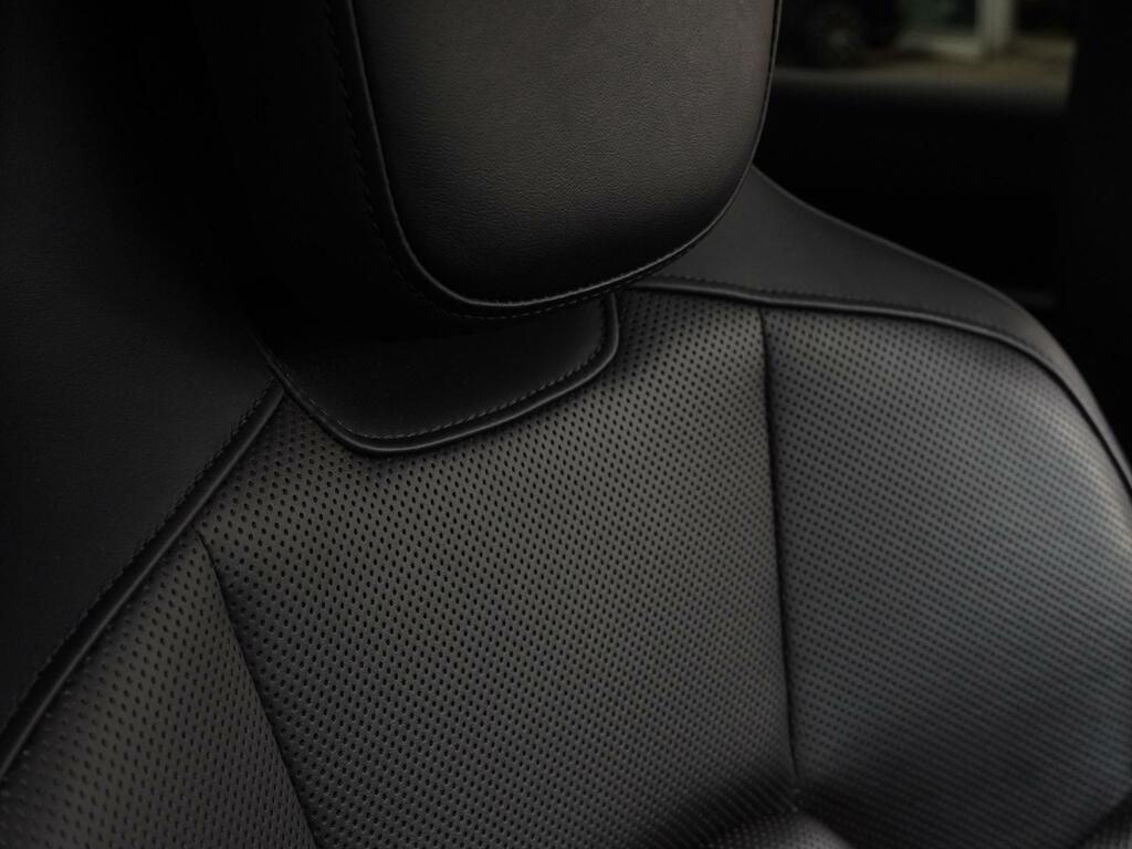 Porsche Taycan 79.2Kwh Saloon Grey #14
