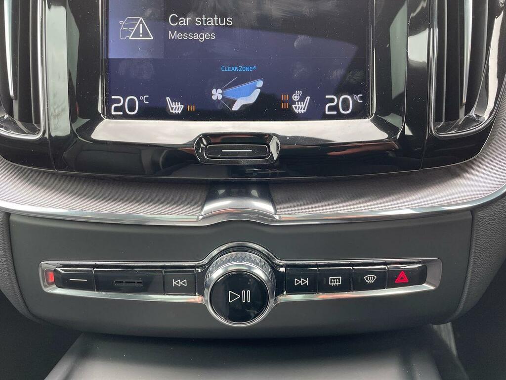 Volvo XC60 Recharge Inscription Expression, T6 Awd Plug-in Hy Black #38