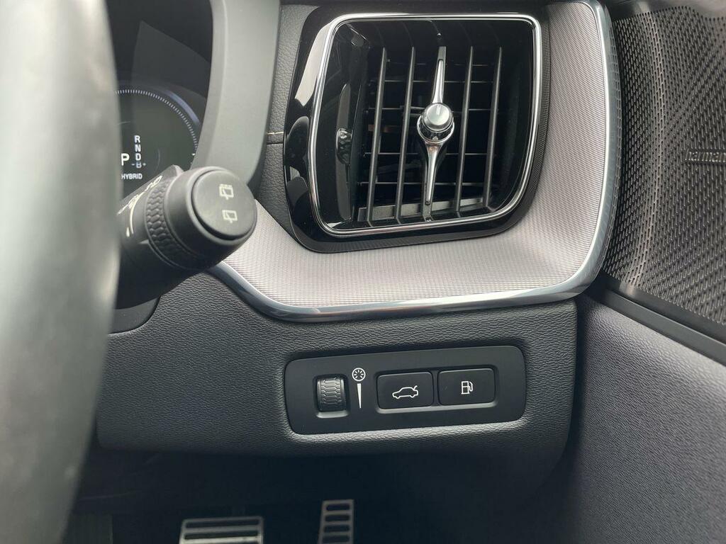 Volvo XC60 Recharge Inscription Expression, T6 Awd Plug-in Hy Black #36
