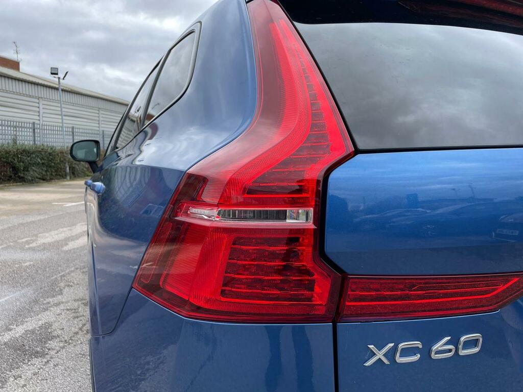 Volvo XC60 Recharge Inscription Expression, T6 Awd Plug-in Hy Black #48