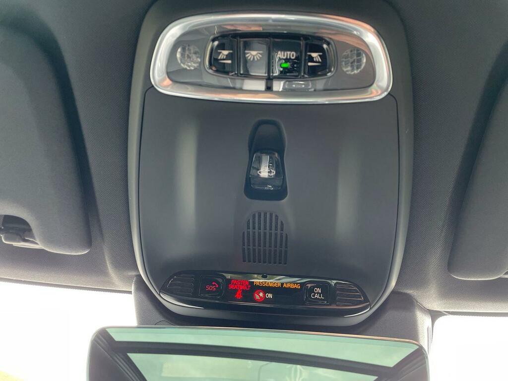 Volvo XC60 Recharge Inscription Expression, T6 Awd Plug-in Hy Black #42