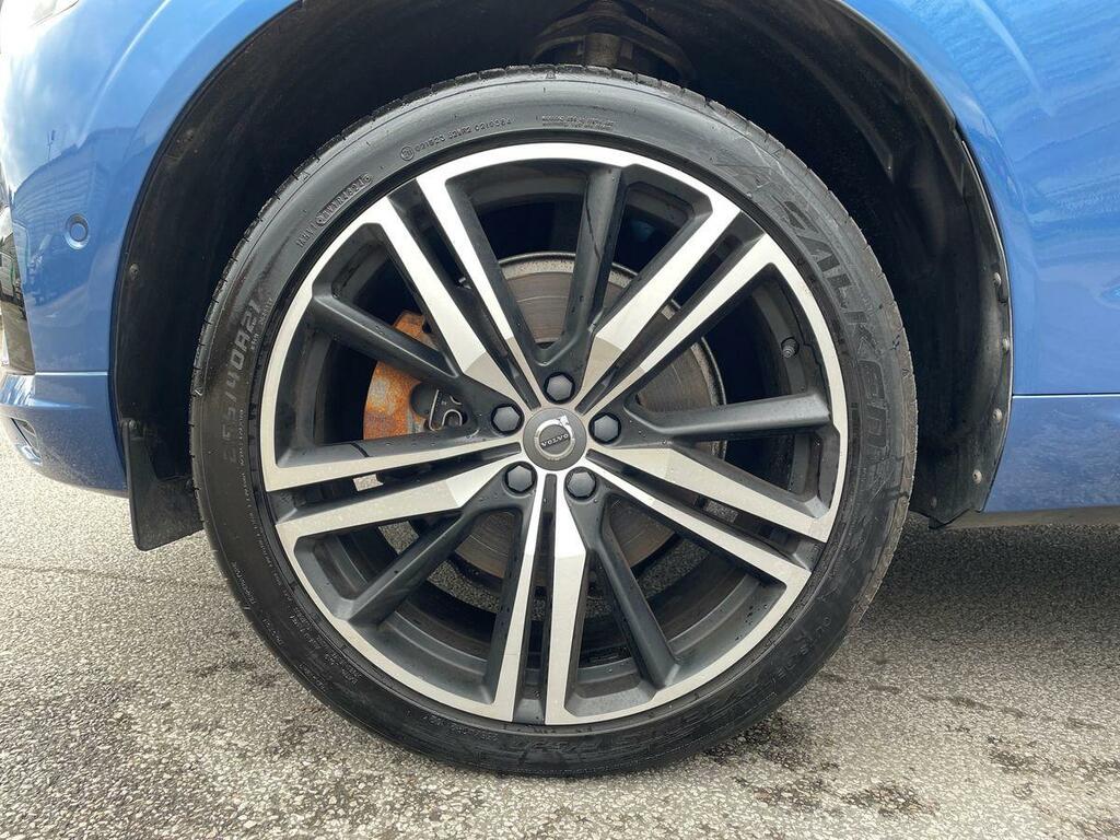 Volvo XC60 Recharge Inscription Expression, T6 Awd Plug-in Hy Black #35