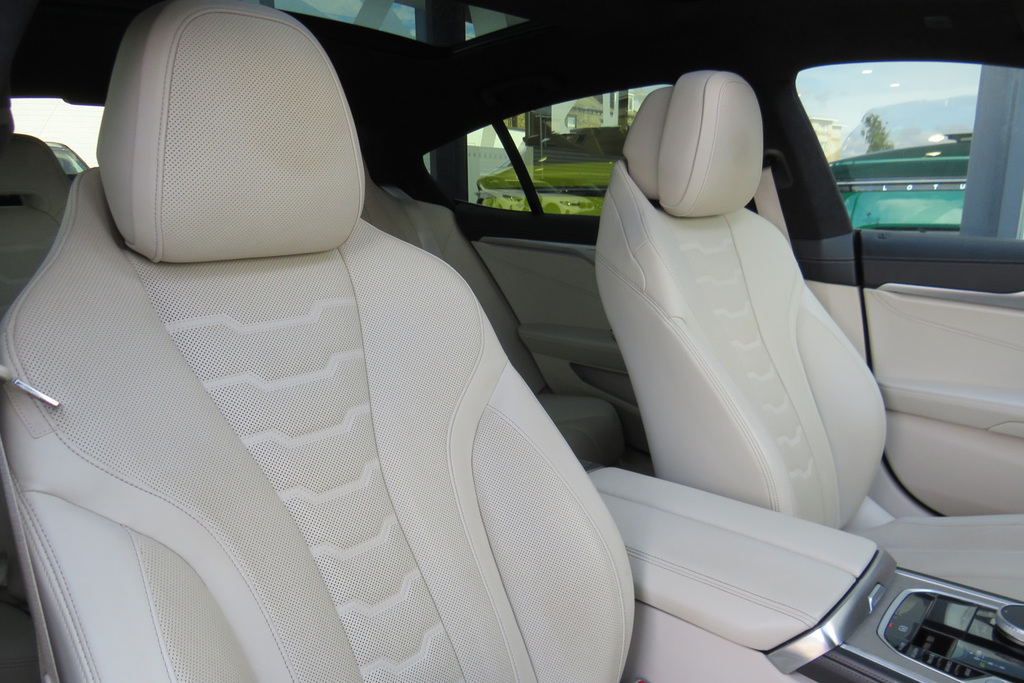 BMW 8 Series 840I 333 Sdrive M Sport Blue #32